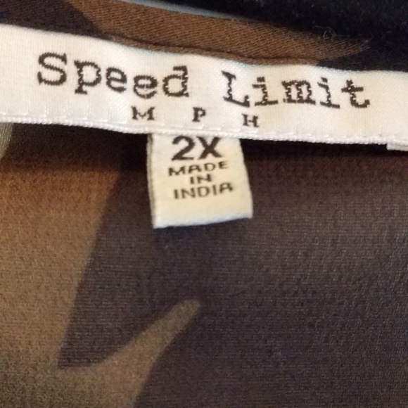 Sleeveless top - Picture 5 of 5